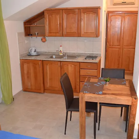 Apartment Mara Vodice
