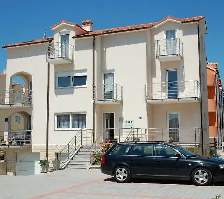 Mara Apartment Vodice