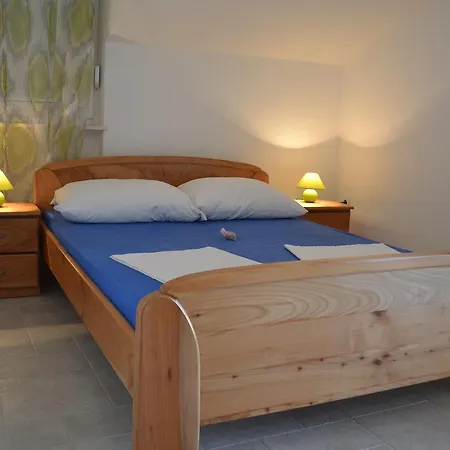 Apartment Mara Vodice