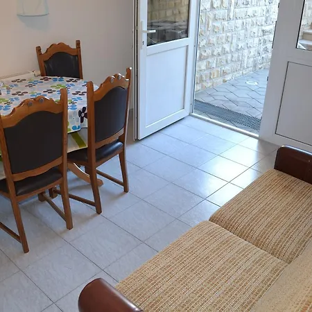 Apartment Mara *