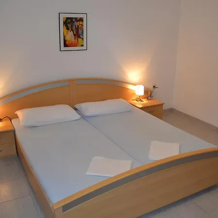 Mara Apartment